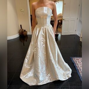 Oscar de la Renta Gown
